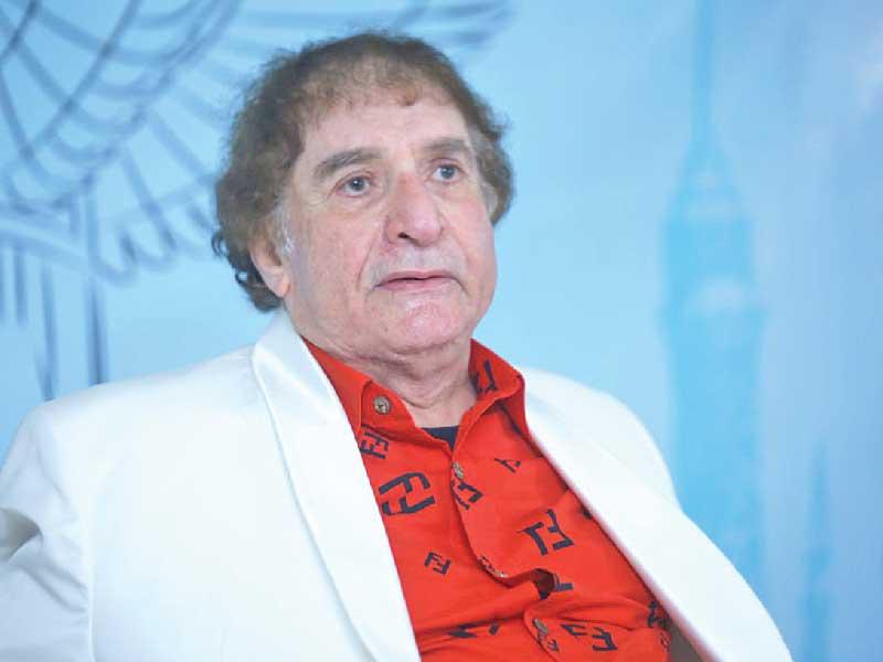 الفنان محيي إسماعيل