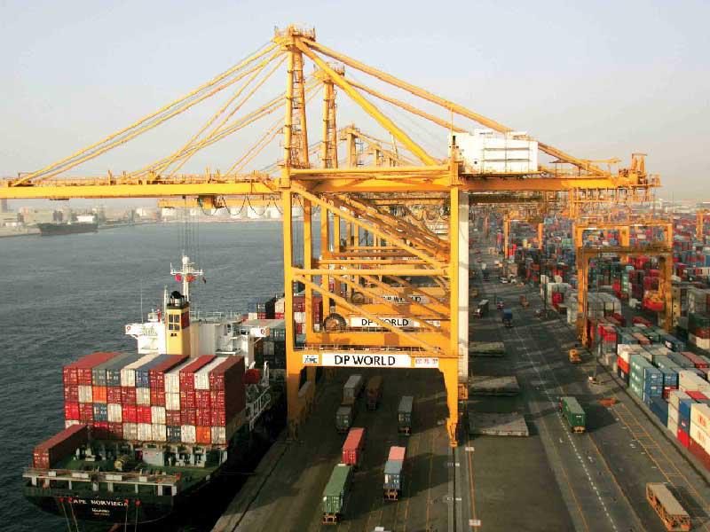 أحد المرافئ المتضررة