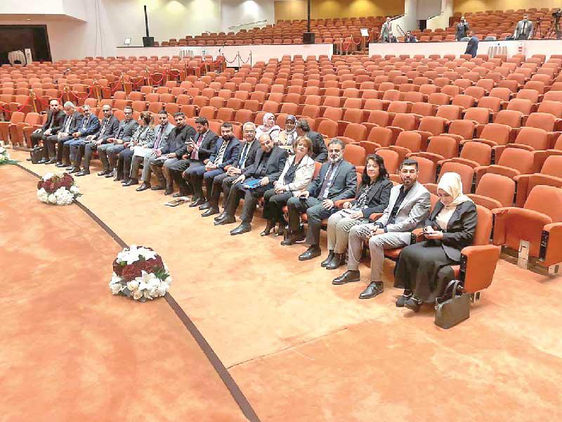 النواب الحاضرون في البرلمان أمس    (رووداو)