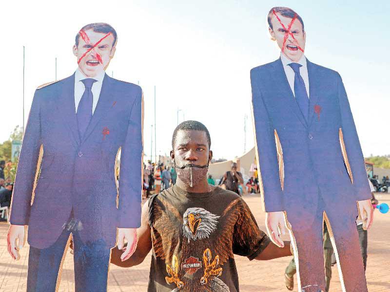 التنديد بالرئيس الفرنسي