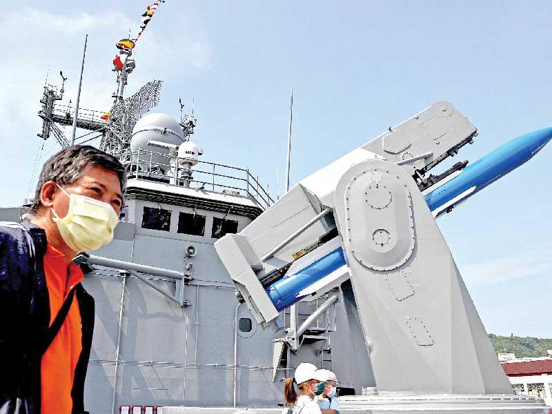 معدات عسكرية أميركية