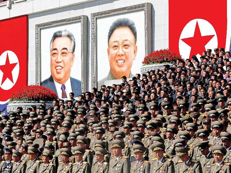 استعراض عسكري في كوريا الشمالية