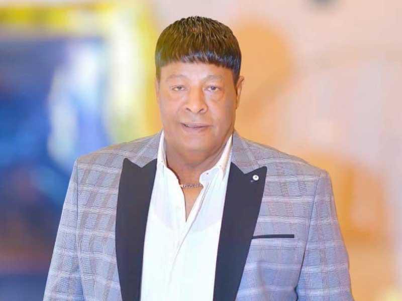 الفنان الشعبي المصري عبدالباسط حمودة 