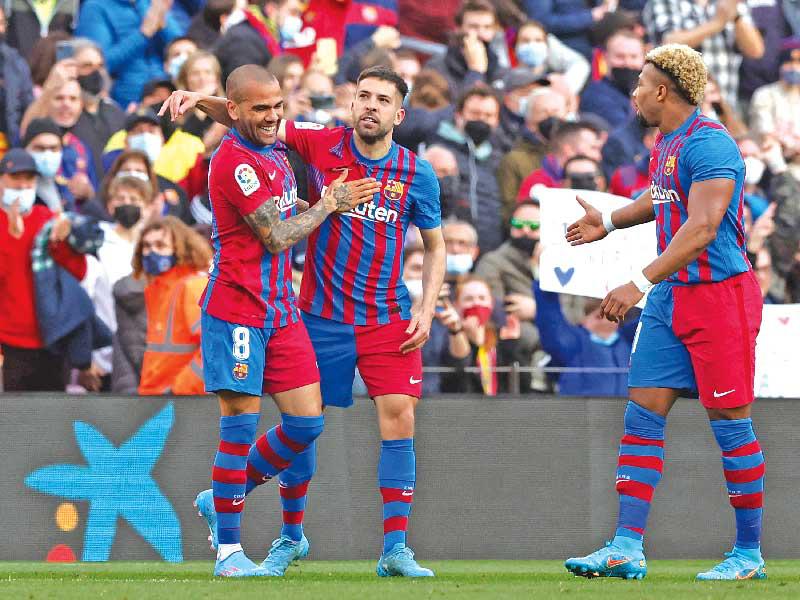 لاعبو برشلونة خلال المباراة السابقة