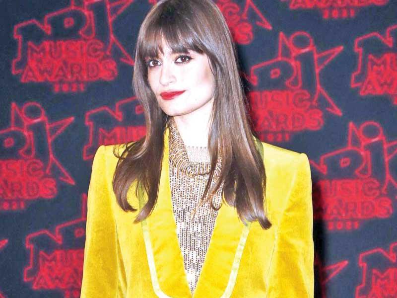 المغنية كلارا لوتشياني