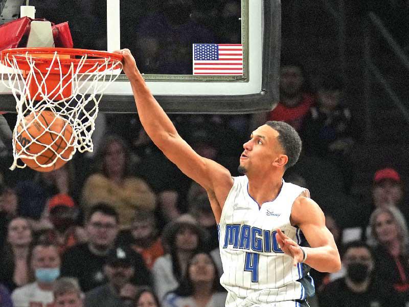 جانب من مواجهة ماجيك وصنز 