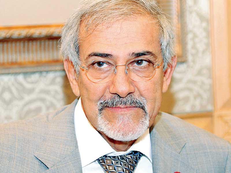 رئيس مجلس إدارة جمعية الهلال الأحمر د. هلال الساير