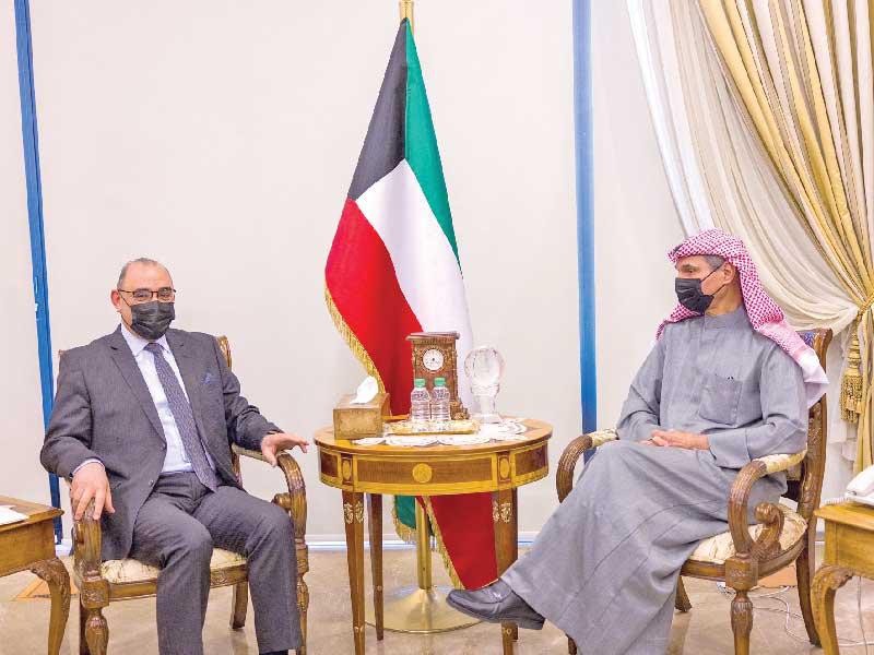 نائب وزير الخارجية السفير مجدي الظفيري أمس مع سفير العراق لدى الكويت المنهل الصافي