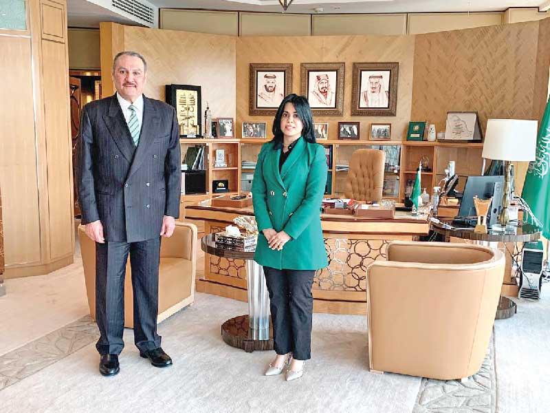 السفير نقلي وبدور المطيري