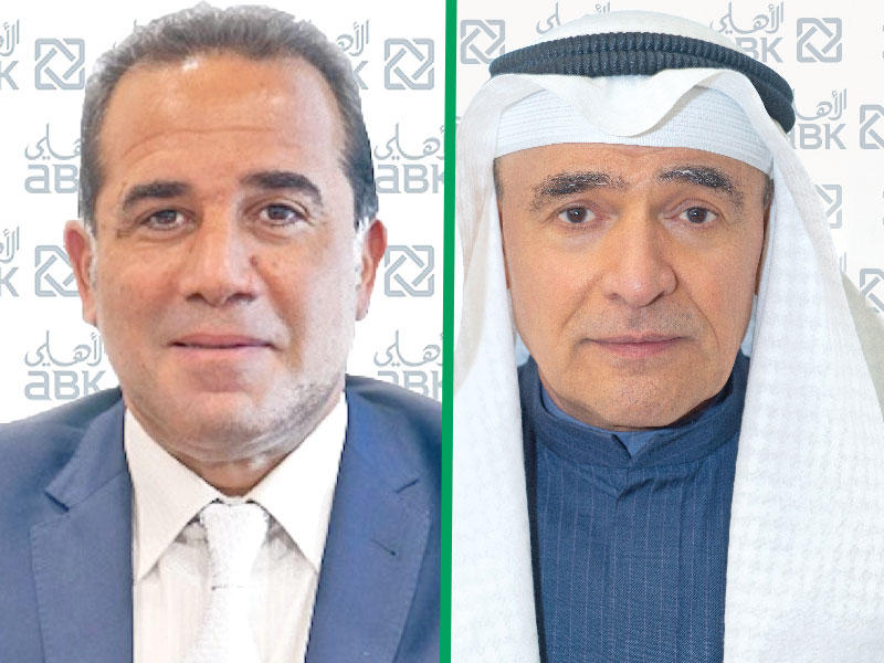   رئيس مجلس إدارة البنك علي معرفي-  الرئيس التنفيذي والعضو المنتدب للبنك خالد السلاوي