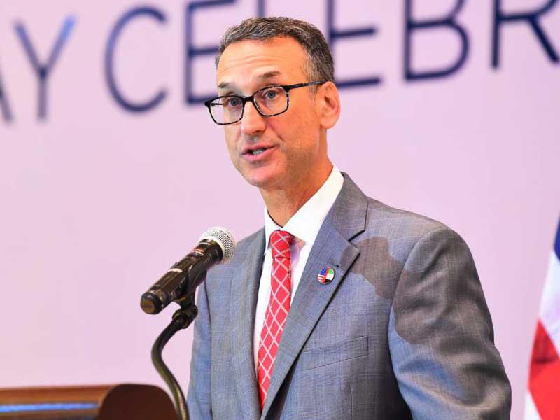  السفير الأميركي لدى البحرين ستيفن بوندي