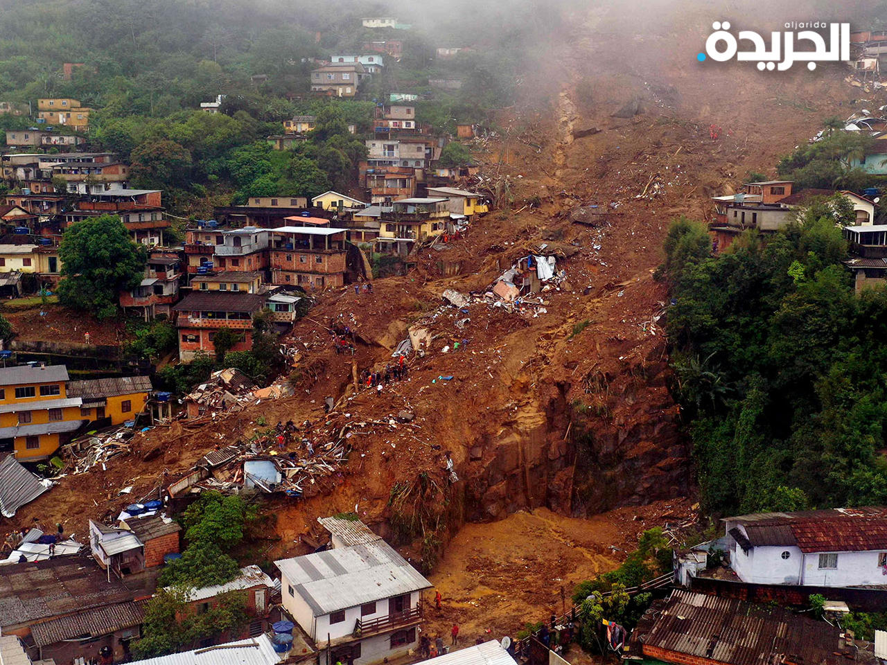 الانهيارات الأرضية بالبرازيل تقتل أكثر من 100