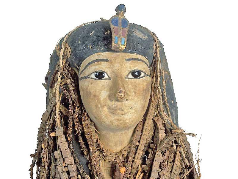 مومياء أمنحتب الأول بالقناع الجنائزي