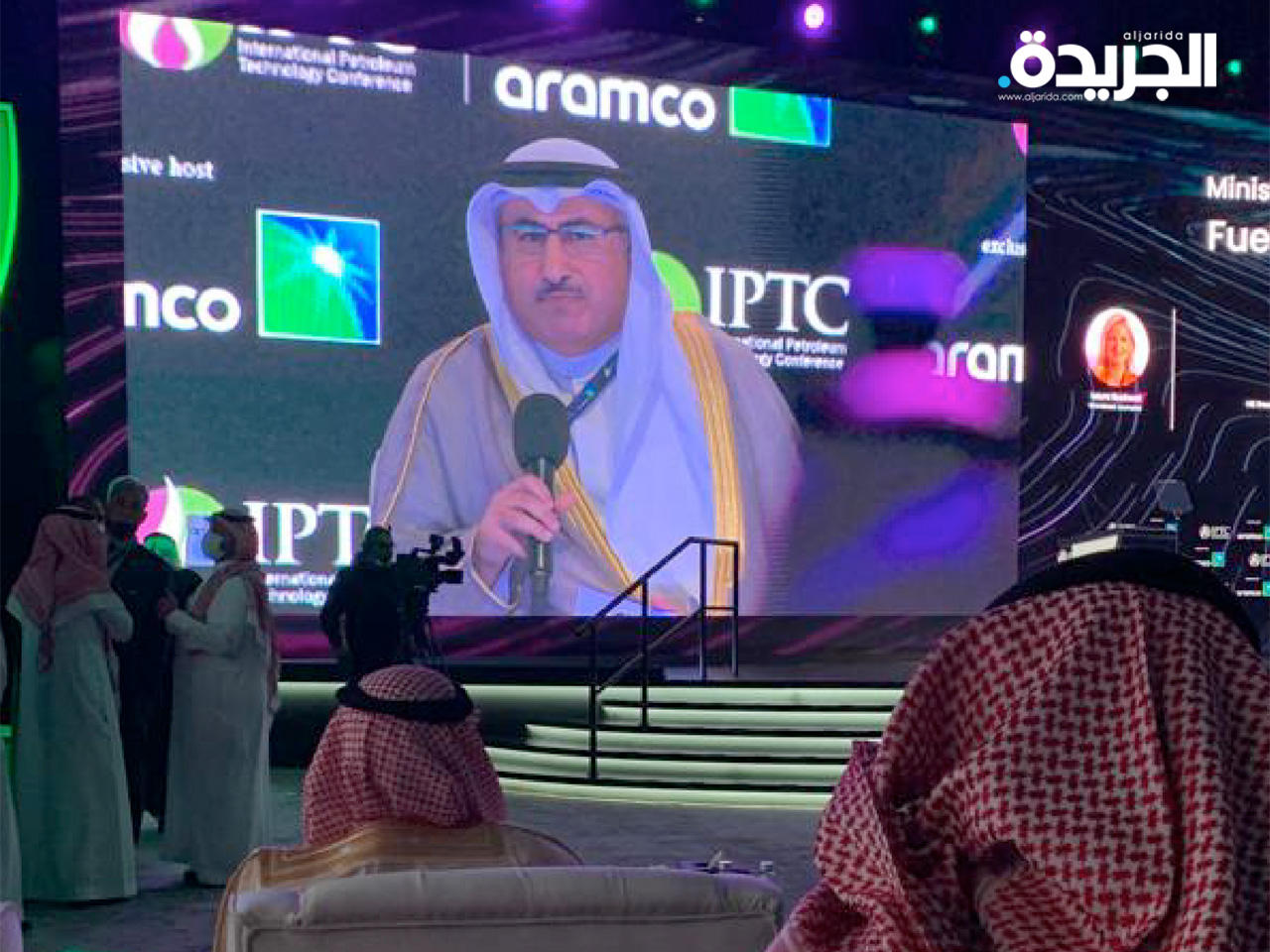 نائب رئيس مجلس الوزراء وزير النفط وزير الكهرباء والماء والطاقة المتجددة الدكتور محمد الفارس