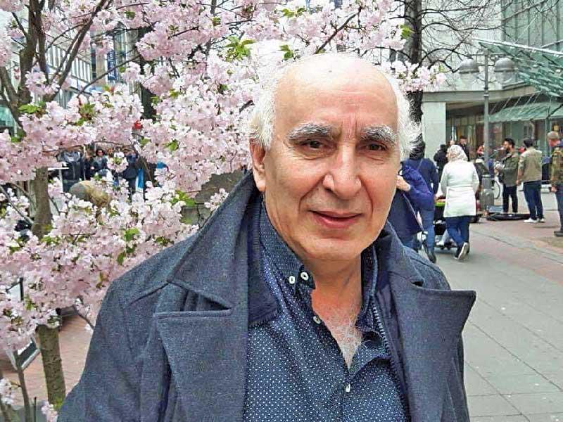 الشاعر السوري فواز قادري