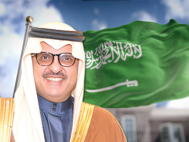 سفير خادم الحرمين الشريفين لدى البلاد الأمير سلطان بن سعد