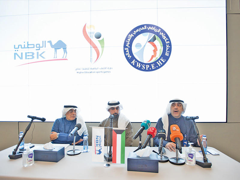 الملا والمقصيد خلال المؤتمر الصحافي