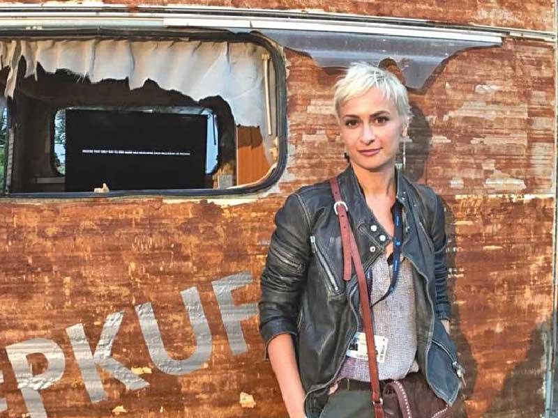 هالينا هاتشينز