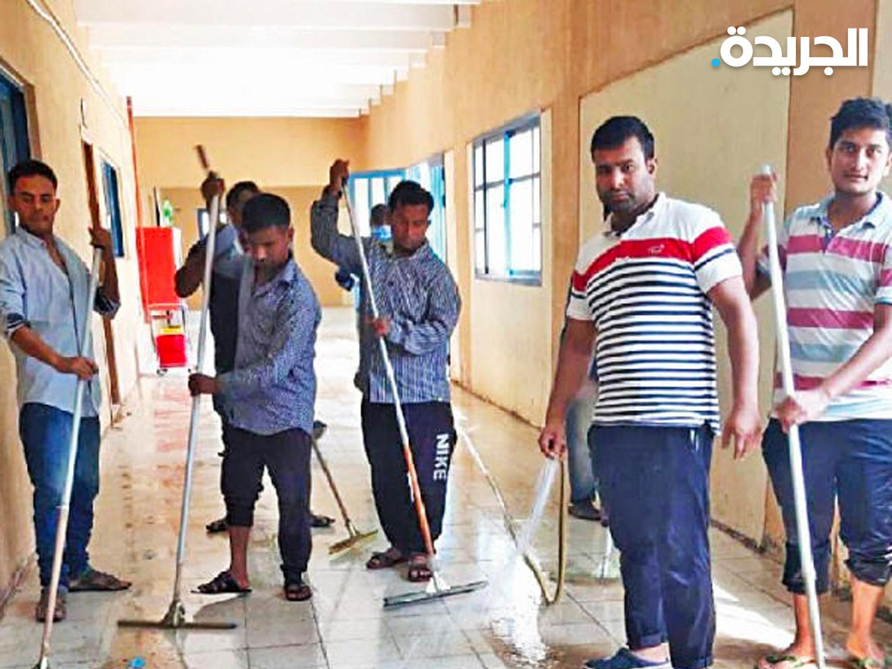 أعمال تنظيف المدارس