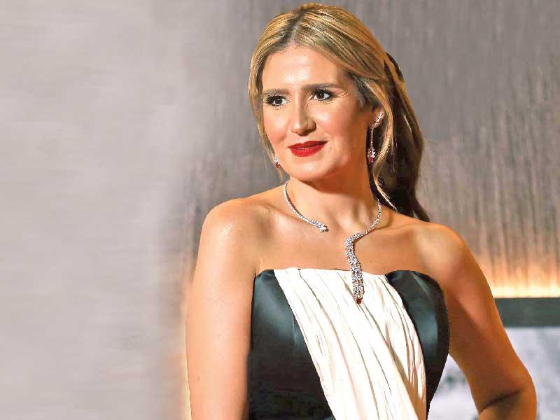 الفنانة هنا شيحة 