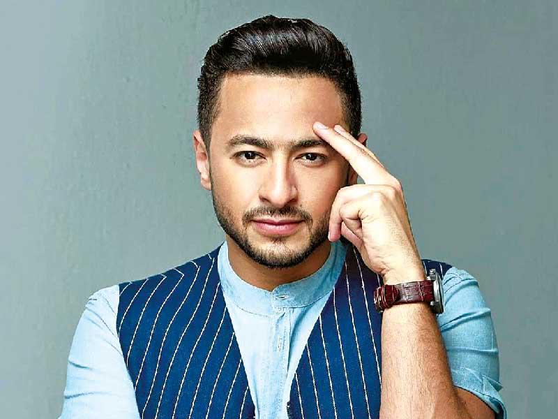 المطرب حمادة هلال