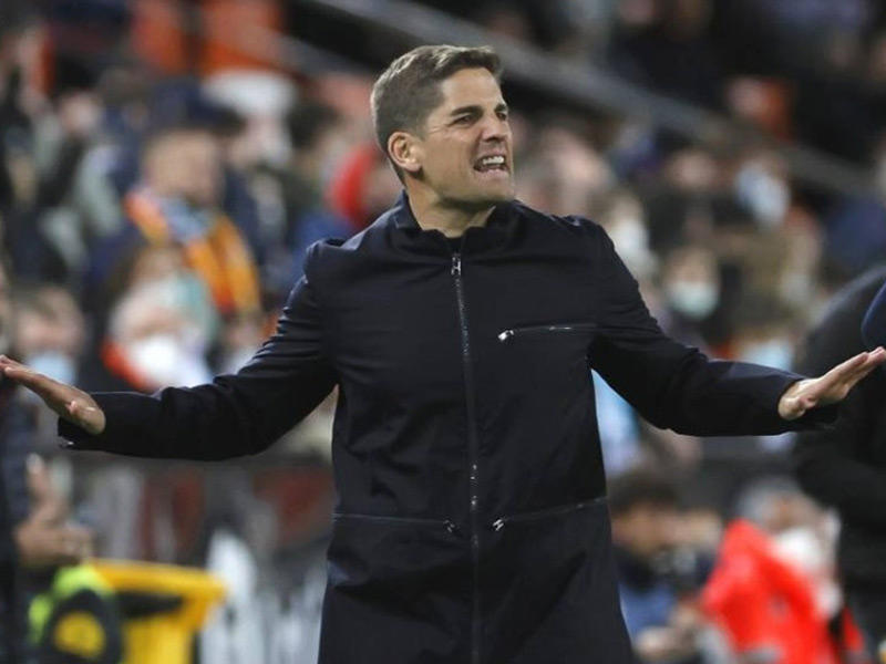 مدرب نادي غرناطة  روبرت مورينو