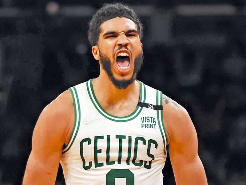 نجم بوسطن سلتيكس جيسون تايتوم