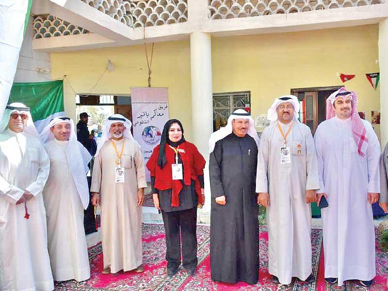 المشاركون في اليوم التراثي