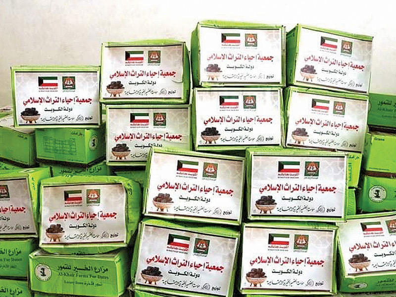 توزيع 600 سلة غذائية بحضرموت اليمنية