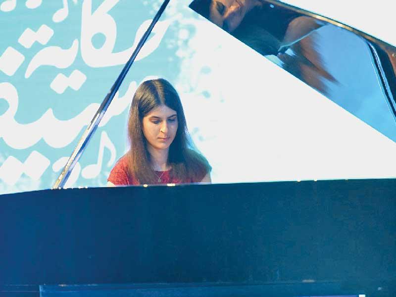 عازفة البيانو لولوة الشملان