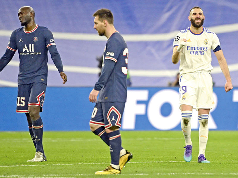  المهاجم الدولي الفرنسي كريم بنزيمة