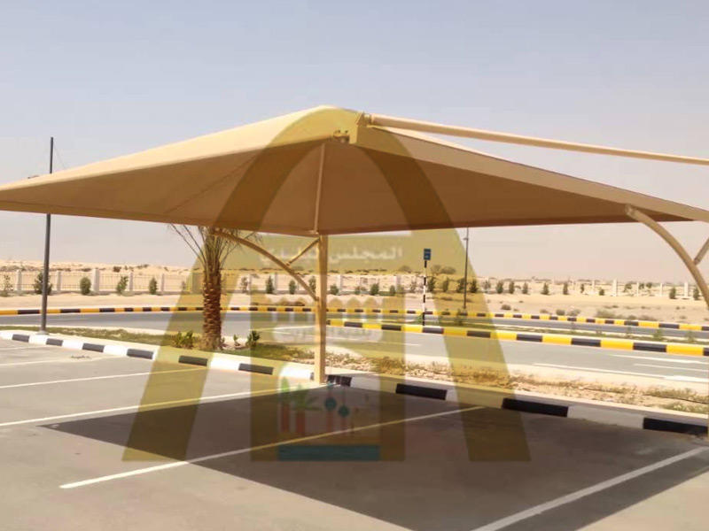  المجلس البلدي يناقش  مظلات السيارات