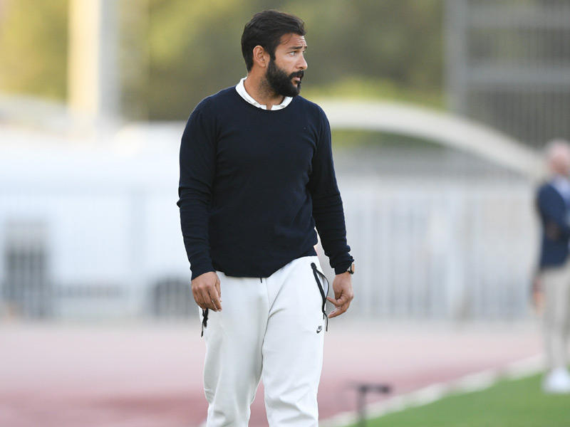 مدرب فريق النصر لكرة القدم محمد المشعان