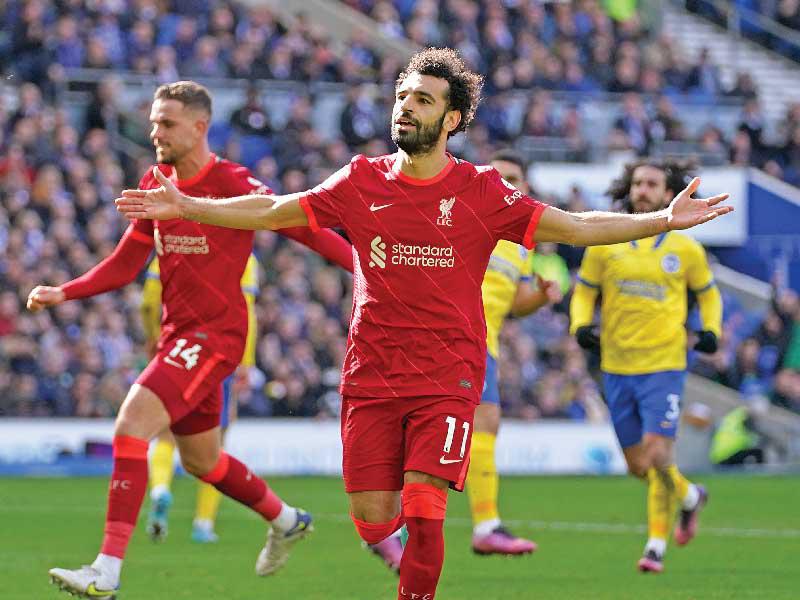 المهاجم المصري الدولي محمد صلاح نجم ليفربول يحتفل بهدفه