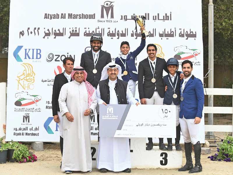 الخشتي مُكرماً الفائزين في البطولة