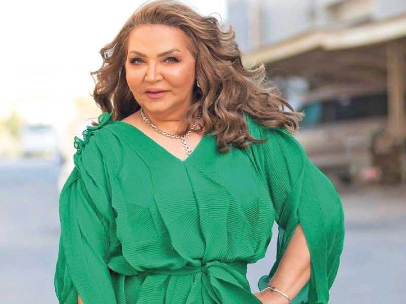 الفنانة طيف