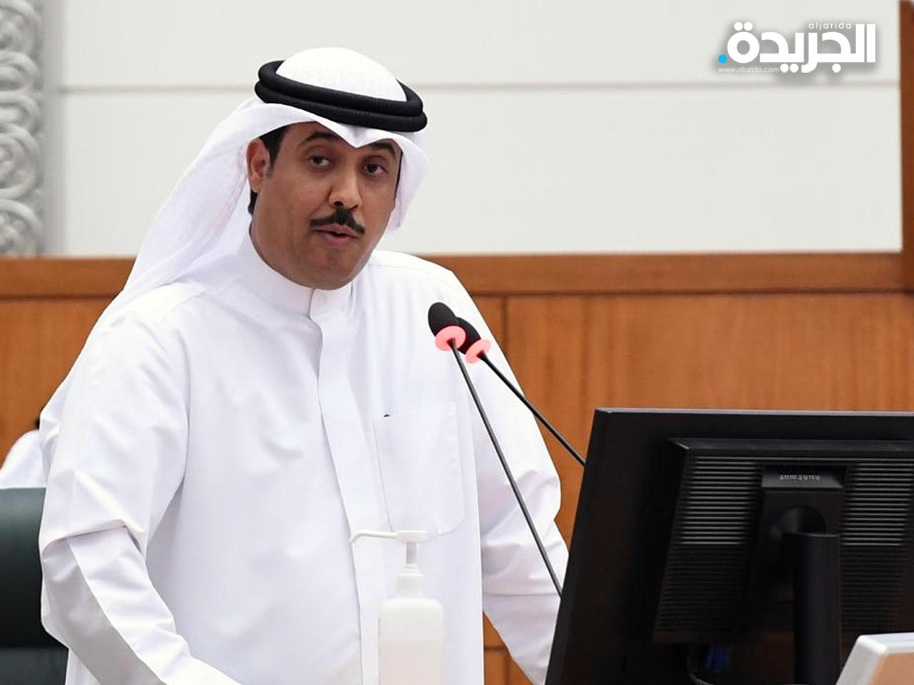 وزير الدولة لشؤون الإسكان والتطوير العمراني مبارك العرو