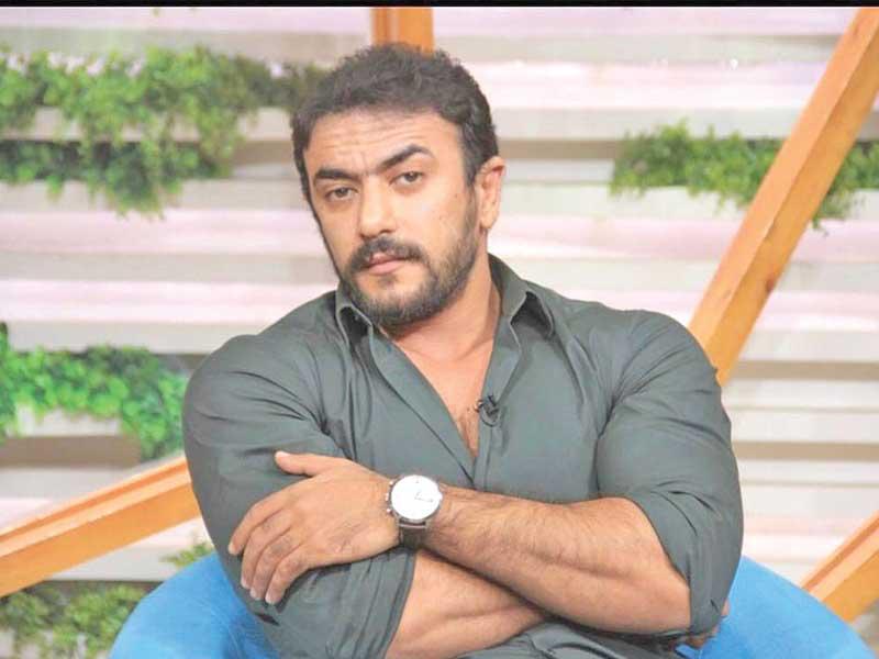 الفنان أحمد العوضي