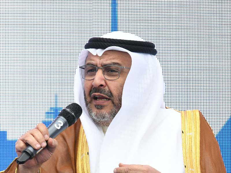  وزير التجارة والصناعة فهد الشريعان