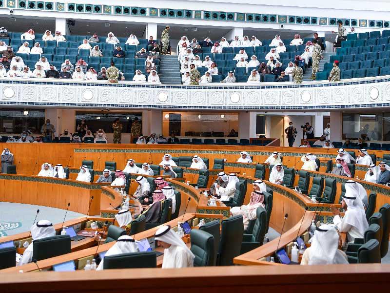 جلسة سابقة لمجلس الأمة