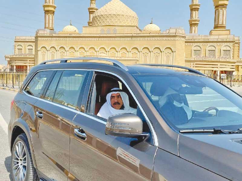 الشيخ مبارك الفيصل يطمئن على جاهزية مسجد بلال