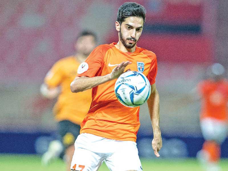 مهاجم الفريق الأول لكرة القدم بنادي كاظمة شبيب الخالدي 