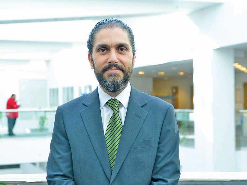 رئيس الجامعة بالوكالة نائب رئيس الجامعة للشؤون الأكاديمية البروفيسور بسام علم الدين 