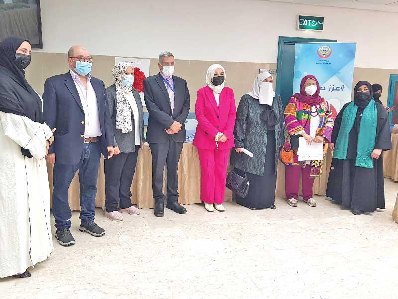 الشمري والبحوه مع المشاركين في الاحتفال باليوم العالمي للدرن اليوم