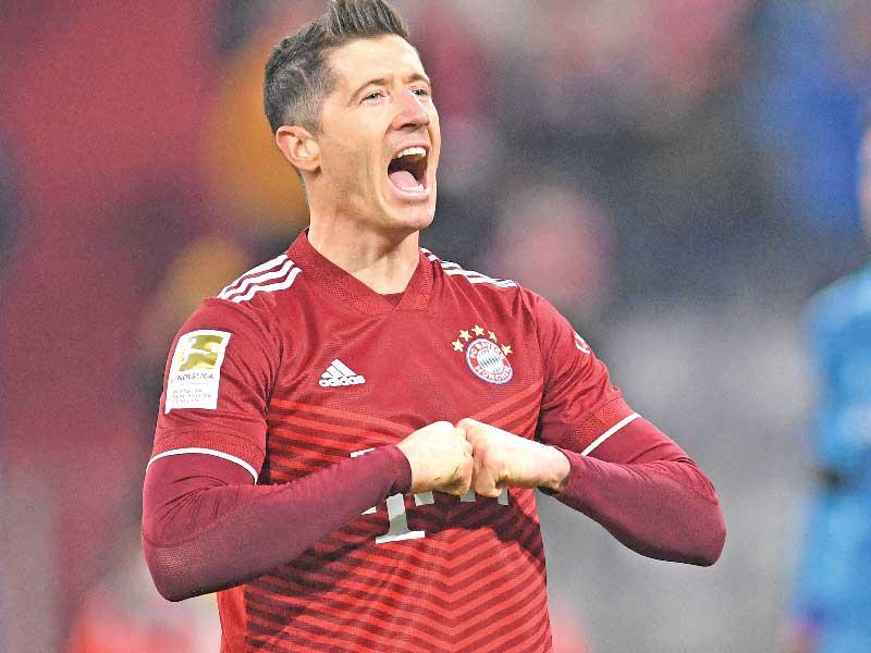 المهاجم البولندي المخضرم روبرت ليفاندوفسكي 