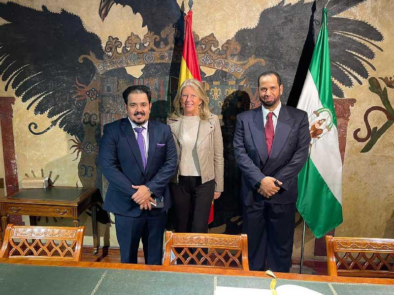 الوفد الكويتي مع رئيسة بلدية «ماربيا»