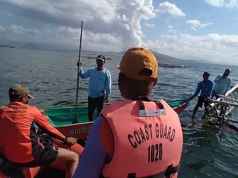 البركان «تآل» يثور