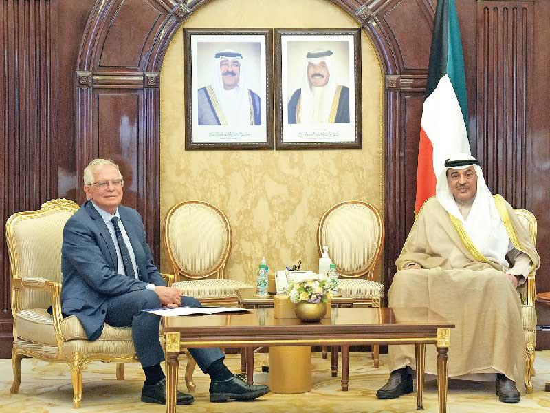 سمو الشيخ صباح الخالد مستقبلاً جوزيب بوريل اليوم