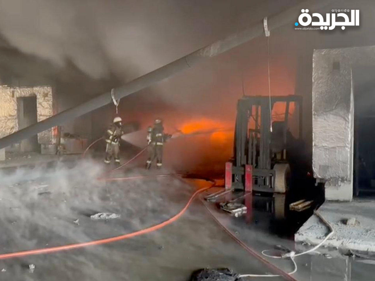 جانب من الحريق