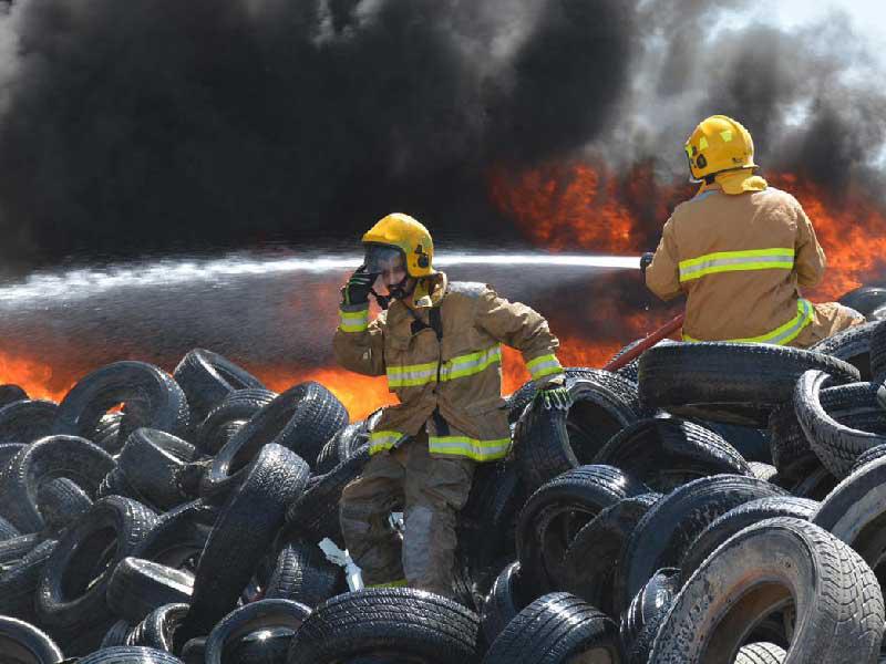 حريق إطارات في أمغرة